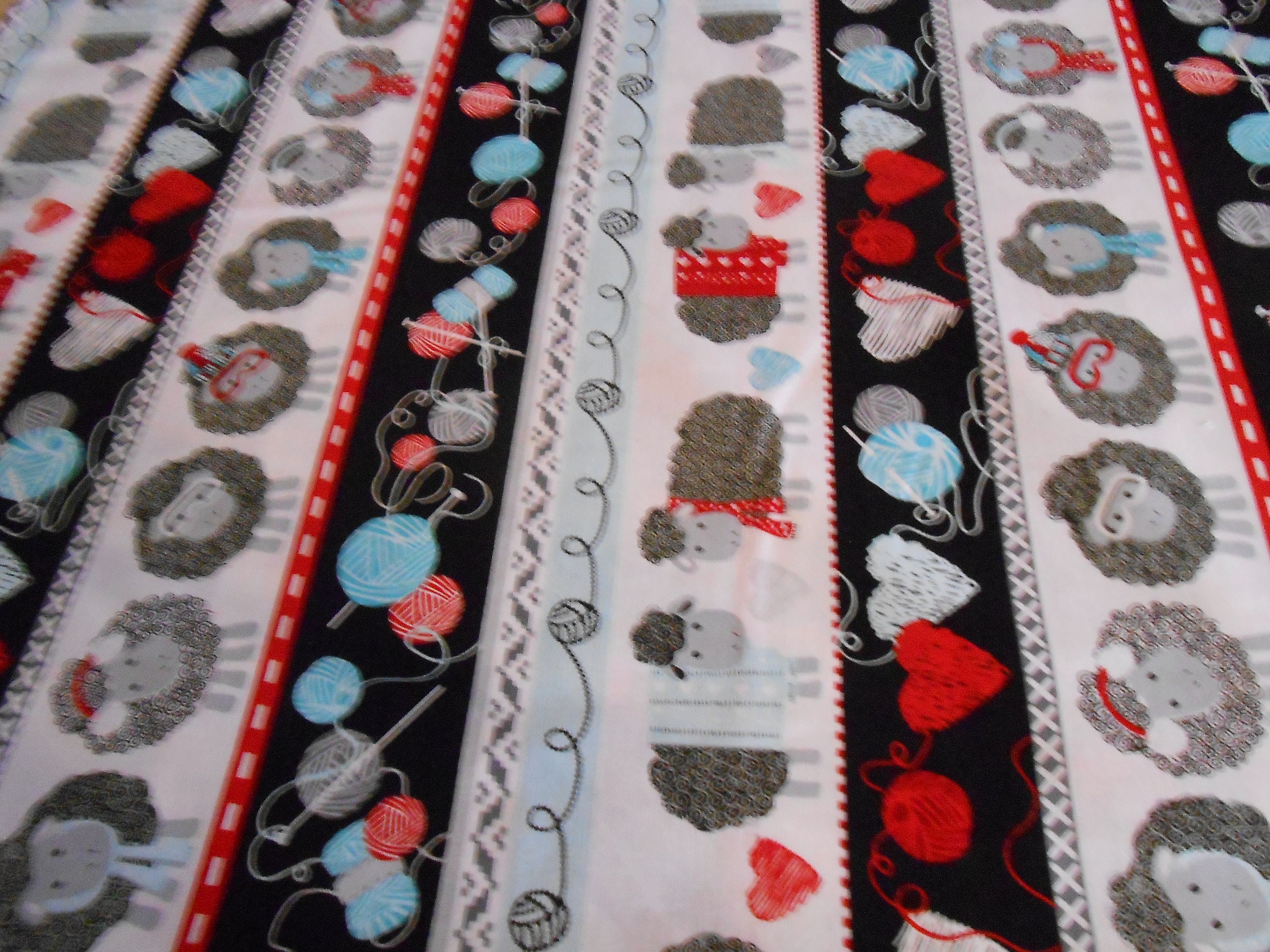 Sheep Knitting Wool "All you knit is love" Canvas Cotton 50 x 110 cm