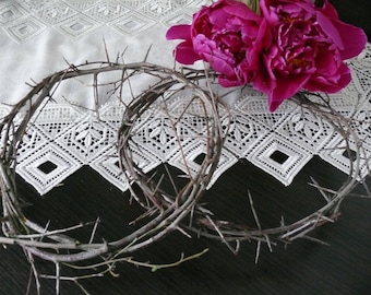 Crown of thorns, wreath of blackthorn branches, Jesus Christ crown, magic wreath, home guarded, blackthorn.