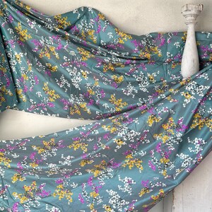 3,36 jardas (6,7 disponíveis) Tecido estampado RARO Silk de Lyon, leve, casa de campo francesa, decoração elegante, clássica, década de 1940, boho, SEM USO