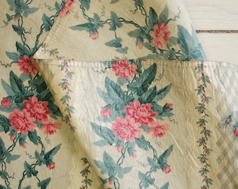 Tela Chintz antigua, rara, estampada a mano, década de 1850, algodón brillante con estampado floral de rosas, 31 x 120 pulgadas. Cortina única y ecológica.