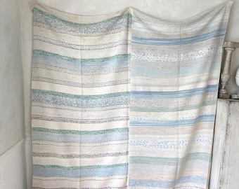 Vintage rag rug blanket / Hand woven rug area carpet Country Farmhouse Style Textile eco-friendly