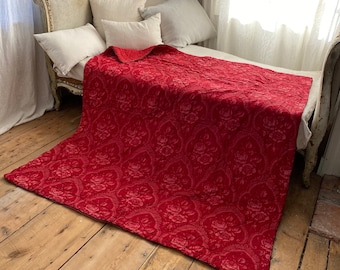 19th century French quilt wholecloth whole cloth boutis pique hand worked homemade eco-friendly