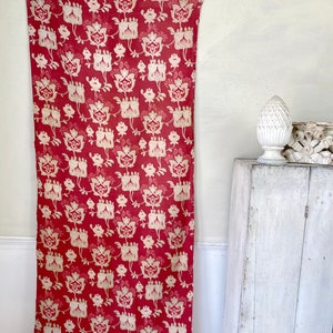 Pink and Red French Fabric 1900 Art Nouveau Cretonne Antique Historic Valentine&#39;s Day Material The Textile TrunkUnique window treatment