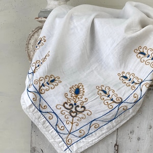 30 X 30 antique embroidered French white tablecloth handmade design LOVELY Cottage country  style cottagecore eco-friendly
