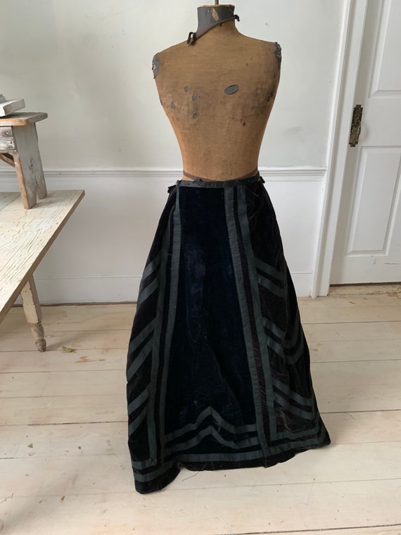 Antique Velvet Skirt French Victorian Garment for… - image 9