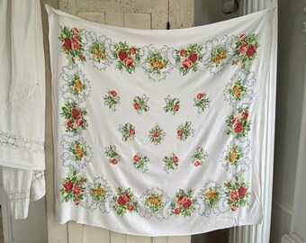 Vintage 1950-1960 cotton tablecloth English 51 X 56 eco-friendly