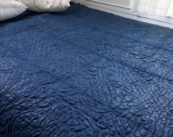 1775–1790 Calamanco Antique Colonial American Indigo Blue Wholecloth Quilt Coverlet Hand Quilted Museum Textile Wall Art Handmade
