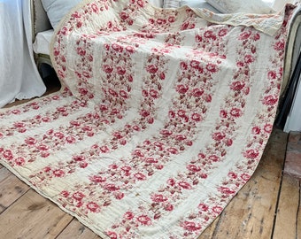 GORGEOUS faded floral  fabric quilt backed in patchwork LARGE queen size bedding Farmhouse