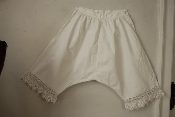 French Vintage White Bloomers or Lace Culottes Ant