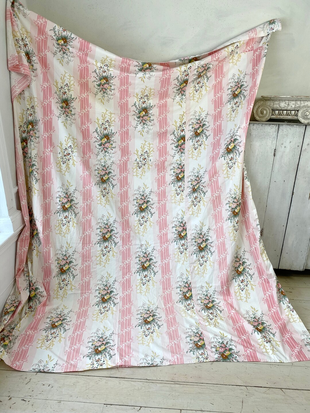 WOW Vintage French Bed Cover Pink Floral Fabric Material