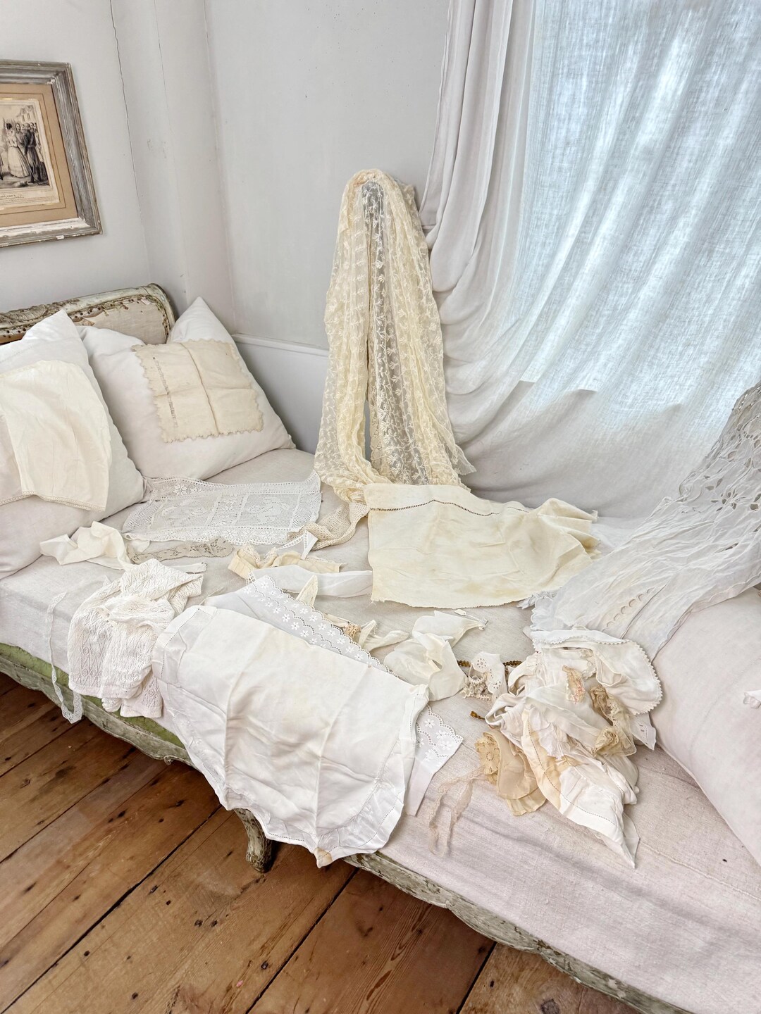 25-30ロットアンティークヴィンテージフランスのテキスタイル刺繍衣類