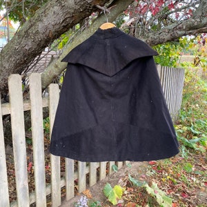 Vintage Cloak or Cape Black French workwear clothing Goth chic clothes boho shabby decor eco-friendly