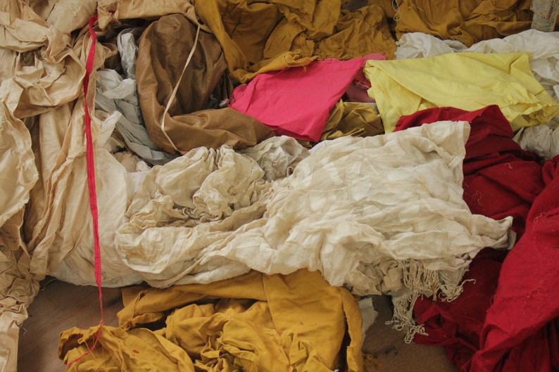 17 pounds of Antique monohrome French fabric Project crafting SCRAPS turkey red old curtain backings