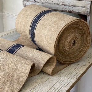 Camino de mesa de escalera de cáñamo antiguo cortado a medida con rayas de color azul índigo oscuro, tela de tapicería resistente y pesada hecha a mano, ecológica de Coastal Home