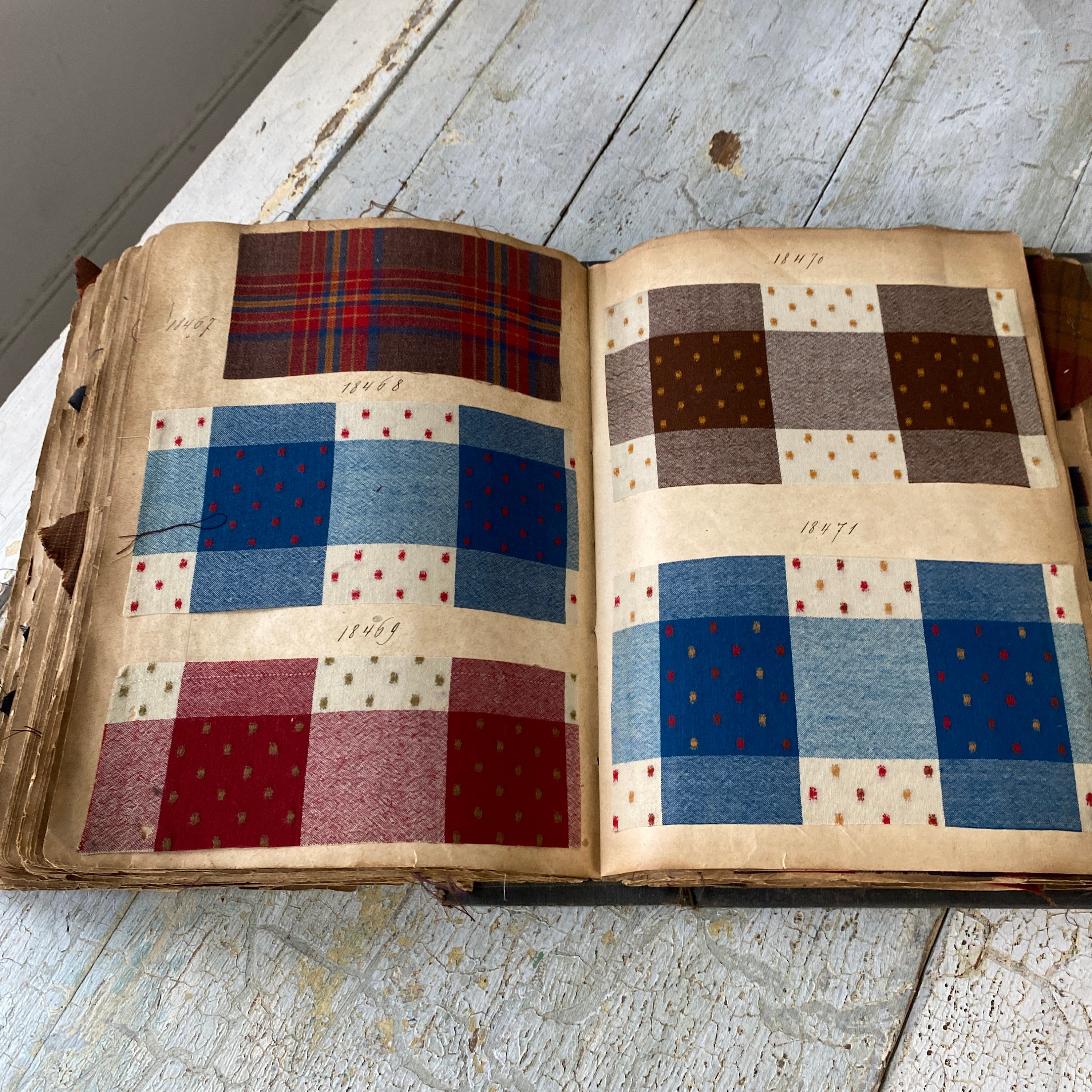 洋書　FRENCH TEXTILES il_fullxfull.5720402514_bwov.jpg