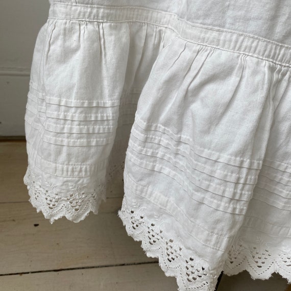 Gorgeous late 1800's petticoat white cotton lace … - image 8