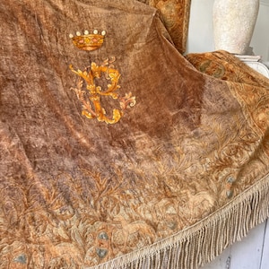 102x70 Antique Velvet Heraldic Embroidered Curtain Arts and Crafts castlecore Crown Tapestry Gold Velour Wall Hanging Unique castle decor