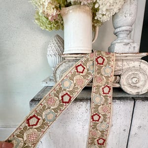 PER 1 YARD Vintage Jacobijnse ontwerp neutraal vervaagd lint trim rand stof cottage boerderij Franse landelijke inrichting Kusthuis