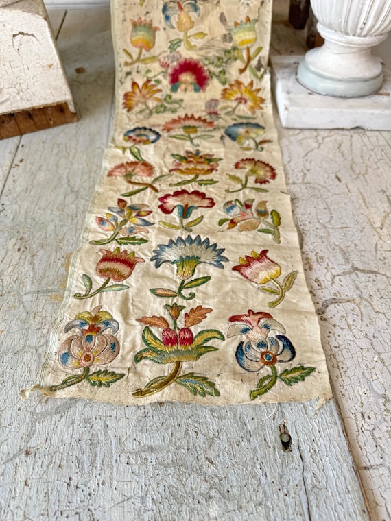 27 Floral Sprig Slips 1750 English French Embroidered Embroidery