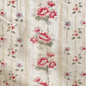 French vintage Faded floral cotton fabric material for sewing projects eco-friendly