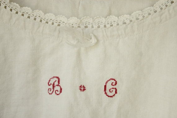 White French linen nightgown circa 1890 white shif