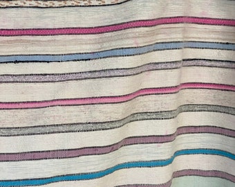 Vintage rag rug blanket / Hand woven rug area carpet Country Farmhouse Style Textile bed cover, coverlet eco-friendly
