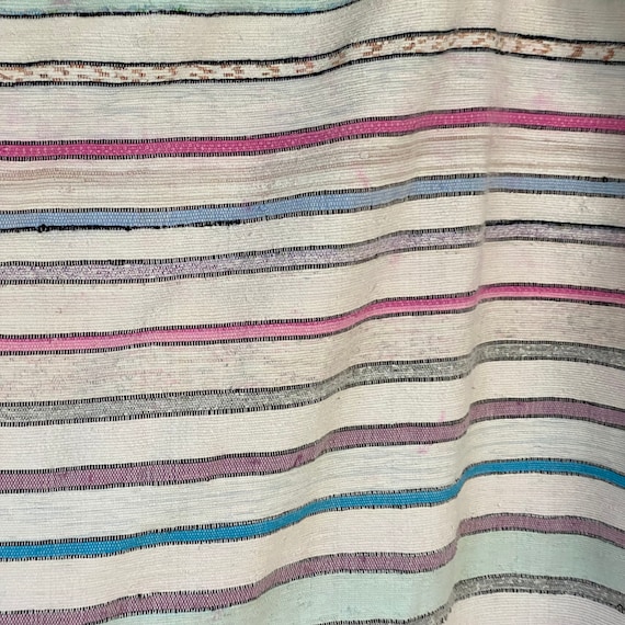 Vintage rag rug blanket / Hand woven rug area carpet Country Farmhouse Style Textile bed cover, coverlet eco-friendly