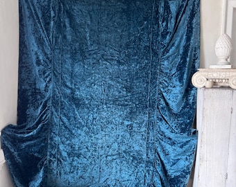 Colcha vintage de terciopelo azul de los años 30, decoración de castillo, hogar rústico, estilo shabby chic, textil vintage, funda de cama ecológica para diván, arte de pared de terciopelo