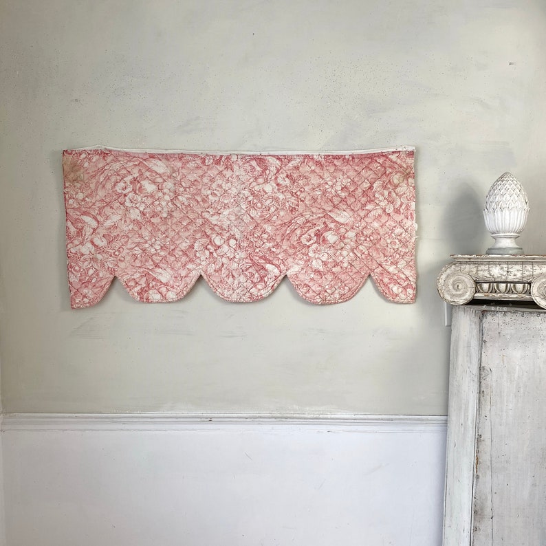 Antique valance quilted French toile d'Alsace France 1830 pink bird basket floral farmhouse cottage fabric material The Textile Trunk image 2