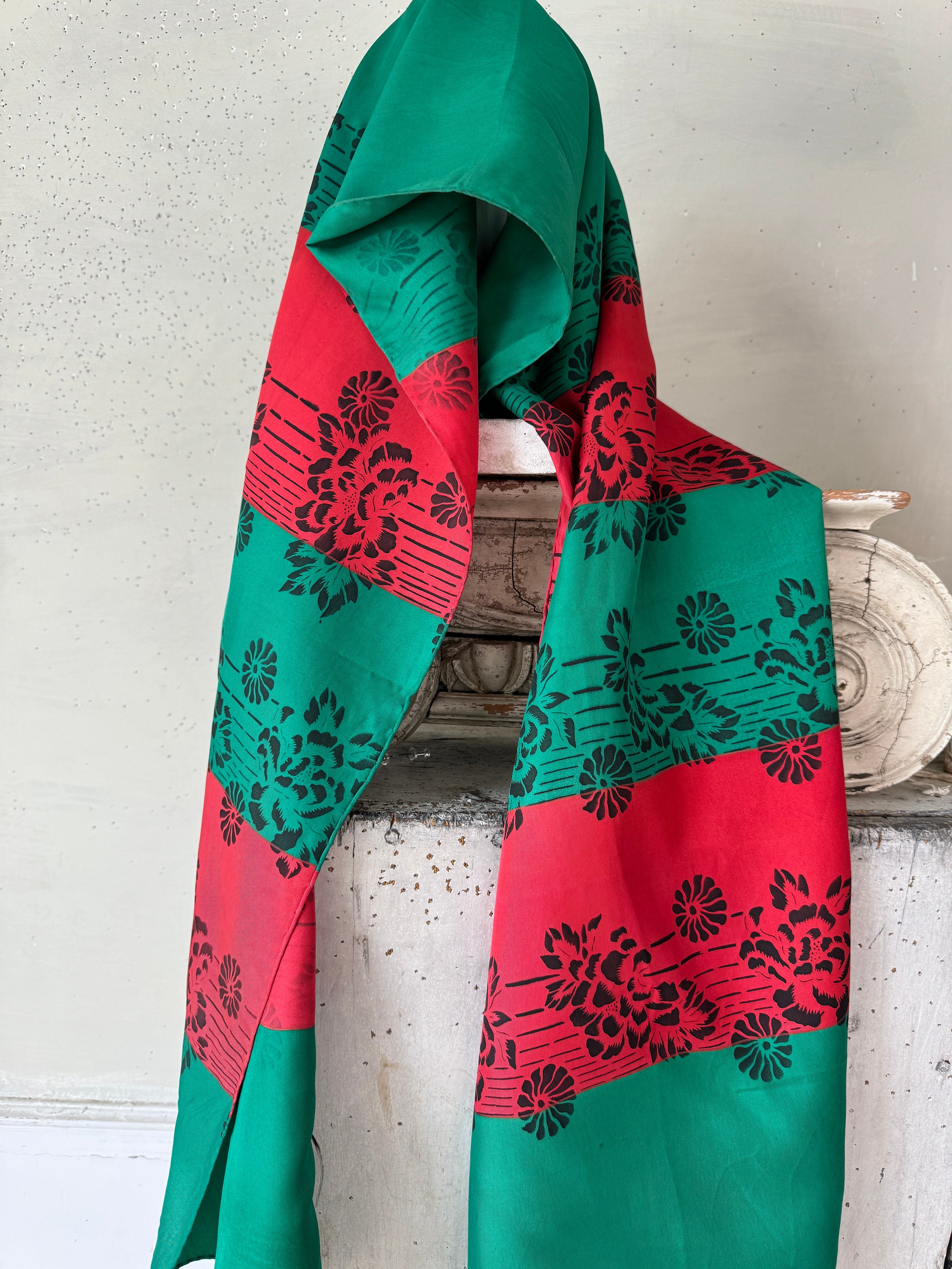 67x17 レッド グリーン フレンチプリント シルクスカーフ ブラック 花