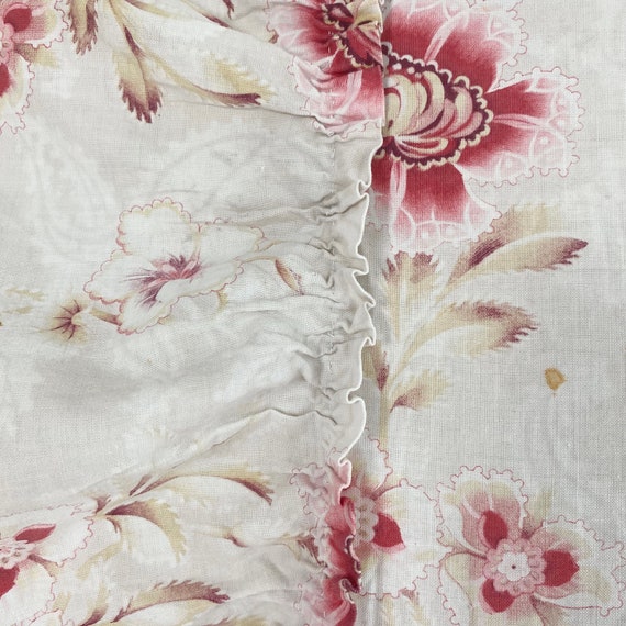 Valance Vintage French faded floral ruffle c1920's white red flowers fabric 