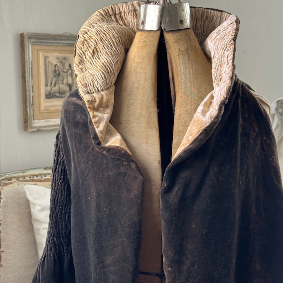 Design Inspiration Only Velvet Cape French C 1910-1920