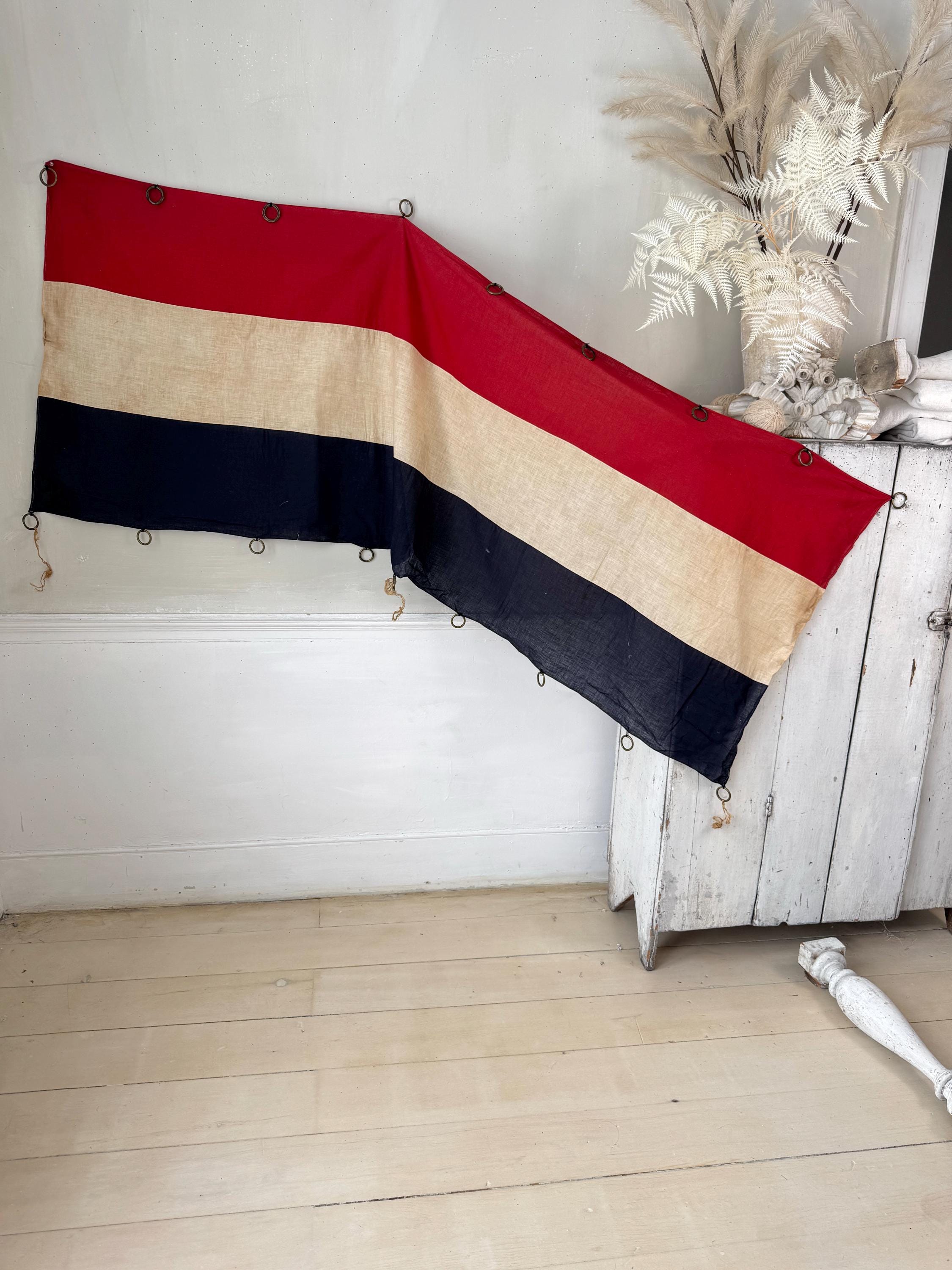 アンティーク雑貨 French Vintage Flag . 75x28 Antique French Flag Nautical ? Red White Blue Cotton 19th