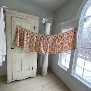 Vintage floral ruffle French Unevenly FADED French Floral fabric Romanex  floral bouquet eco-friendly