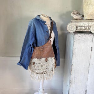 Angeln Jagd 19th Französischer timeworn Ledertasche Geldbörse Handtasche Schultergurt handgemachtes einzigartiges Geschenk Makramee shabby Boho Hippie-Spitze