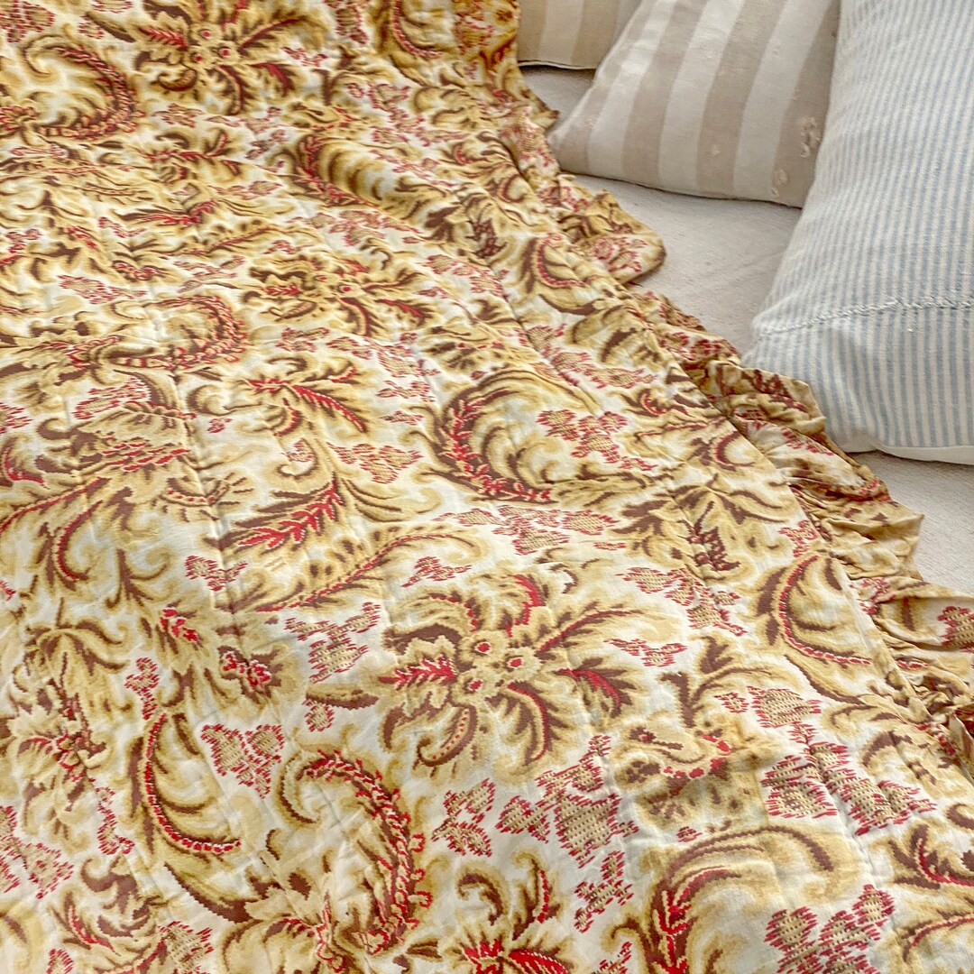 Antique French Boutis Quilt With Ruffle Daybed Cover Textile From