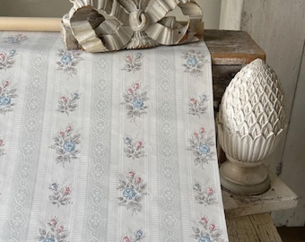 Carta da parati vintage da 2 iarde con motivo floreale a righe blu e rosa, stile francese rustico, castello chic, toni neutri e delicati, decorazione murale shabby chic.