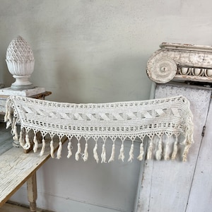 1920-1930&#39;s French textile Vintage Crochet valance French eco-friendly