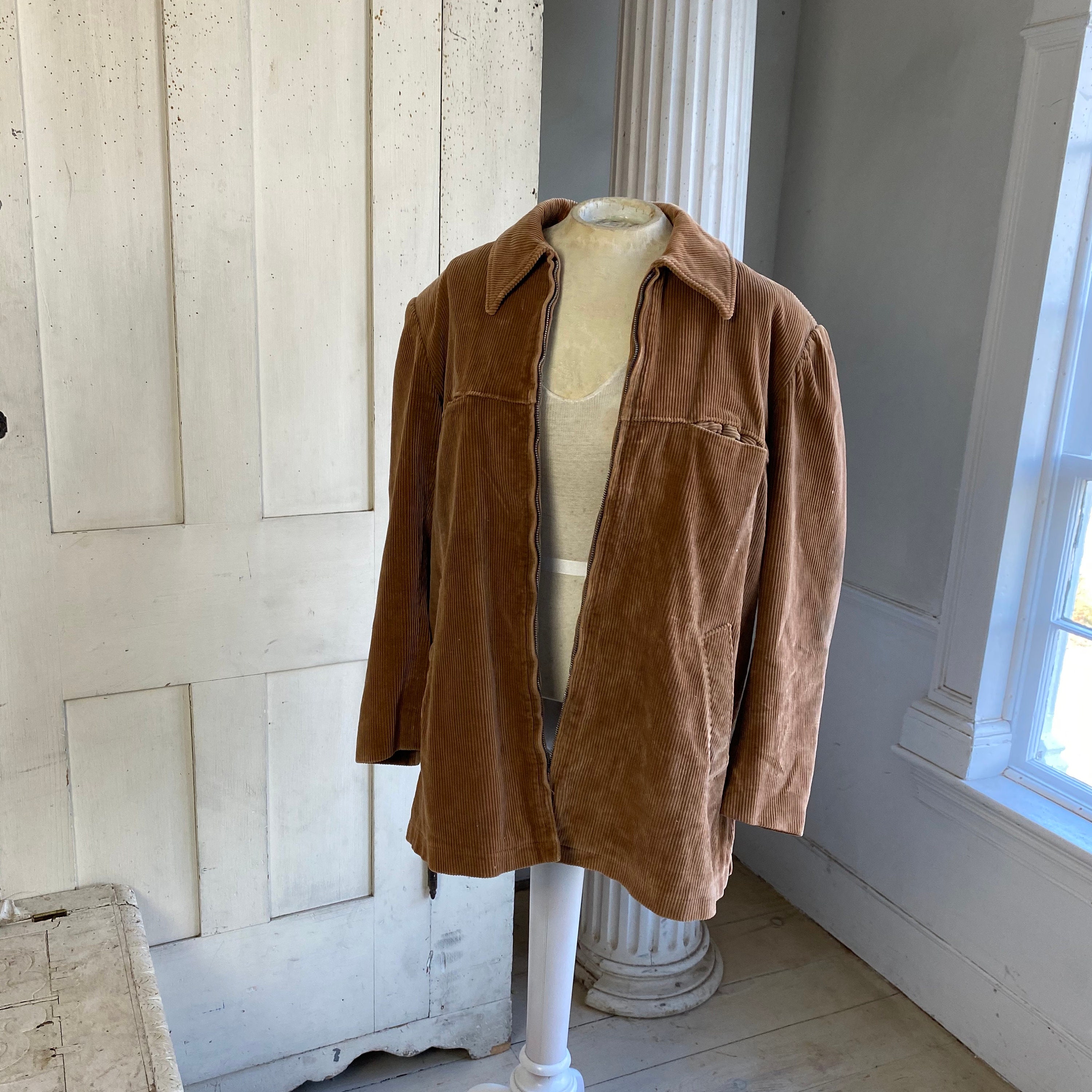 Vintage Corduroy Jacket French Hunting Workwear Khaki Brown Vintage Corduroy Jacket French Hunting Workwear Khaki Brown