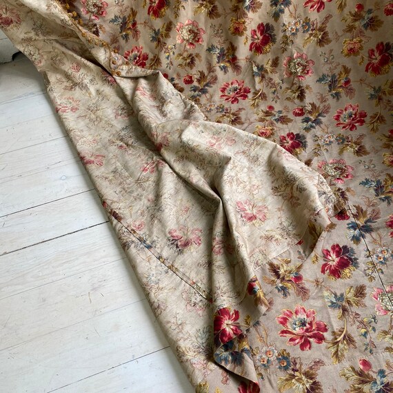 Fabric Antique French cotton cretonne 1890 late 19th century Belle