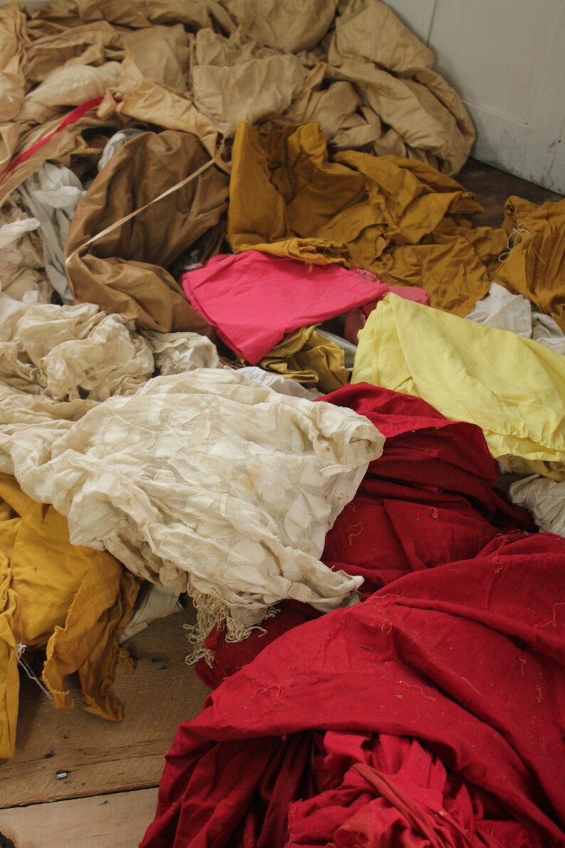17 pounds of Antique monohrome French fabric Project crafting SCRAPS turkey red old curtain backings