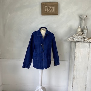 Vintage Jacket French Workwear Blue Jacket 1940s Faded Antique Blue Denim Coat Bill Cunningham Farmhouse Chic Coastal home  eco-friendly