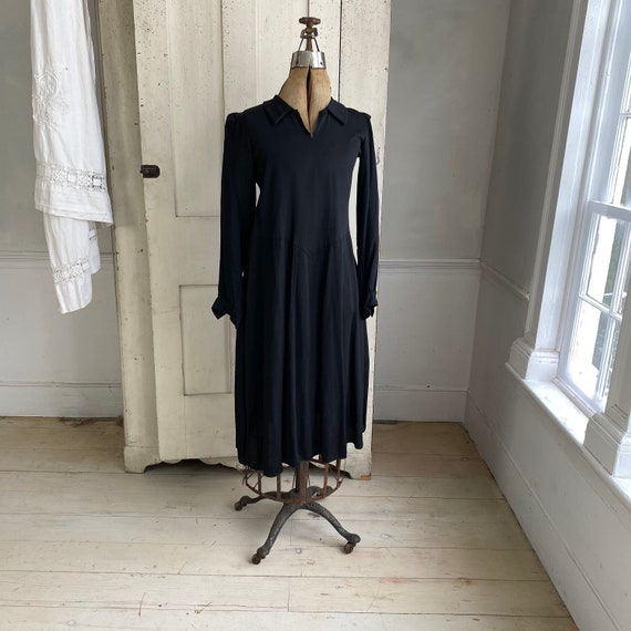 Black rayon dress 1930's 1940's fashion French dr… - image 1