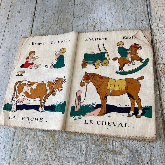 Livre vintage en tissu français pour enfants livre bébé Nos Amiz Jean Matet  noms d'animaux -  France