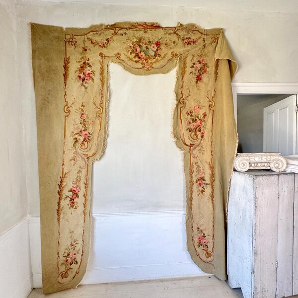 Entourage de portières d'Aubusson 110 x 70, tapisserie florale antique, panneau de roses sur la porte, cadre architectural, art mural unique fait main