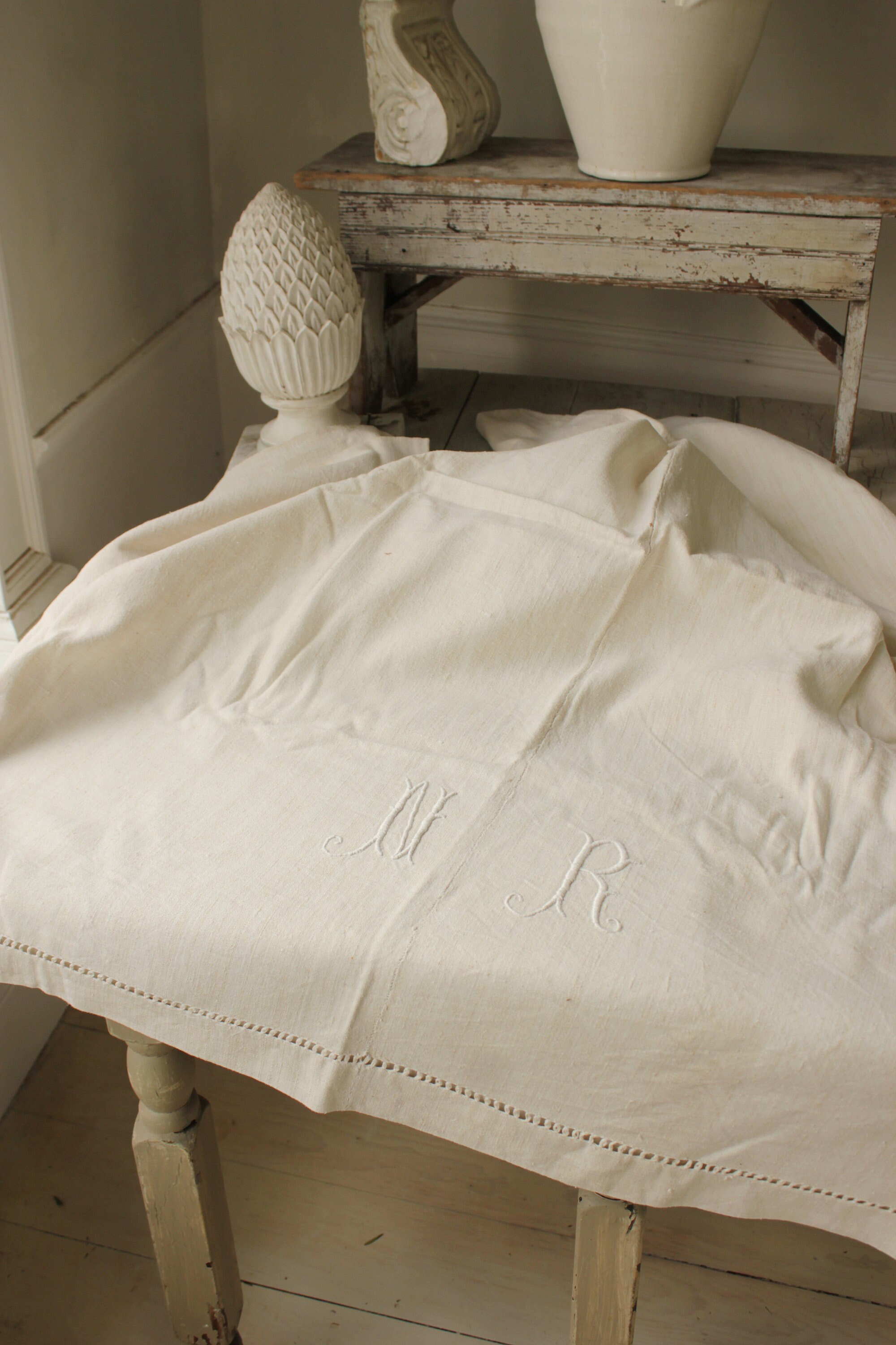 洋書 Monograms and Antique Linens 1 (multiples Avail) AC Monogram 1900 Vendange Antique
