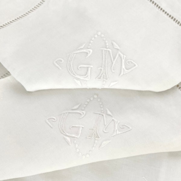 31 x 30 GM monogramme 1 (plusieurs disponibles) Français Taie d'oreiller en dentelle faite main unique Eurosham housse de coussin en coton blanc