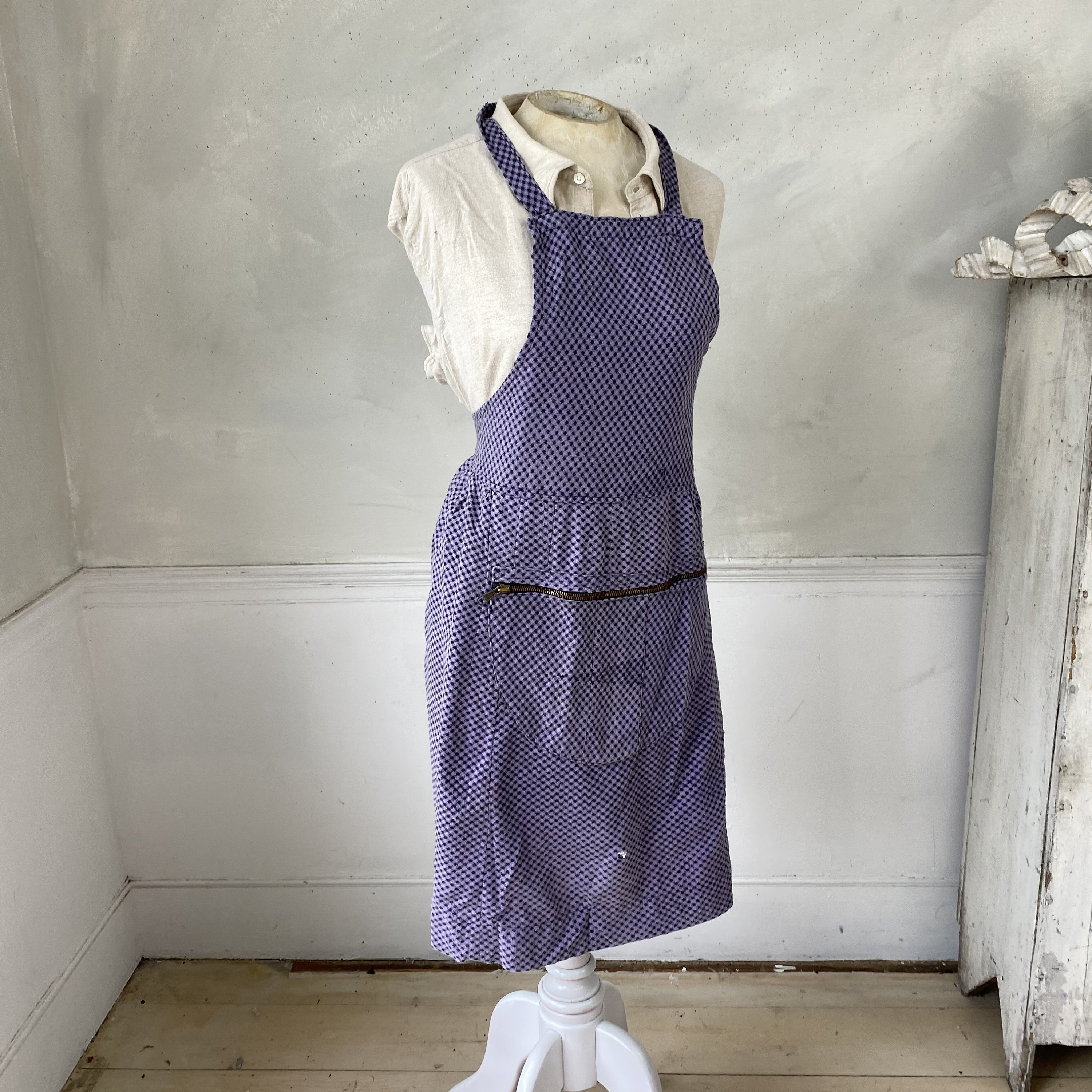 Purple Flannel Apron 1960s-70s Apron Kitchen Wear Workwear Vintage