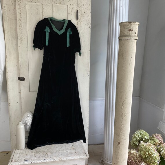 chinese dress ladies Morgan Vintage Long Silk Gown