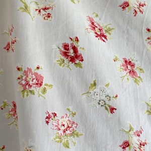 1940&#39;s Vintage French Fabric faded floral  wonderful fabric eco-friendly